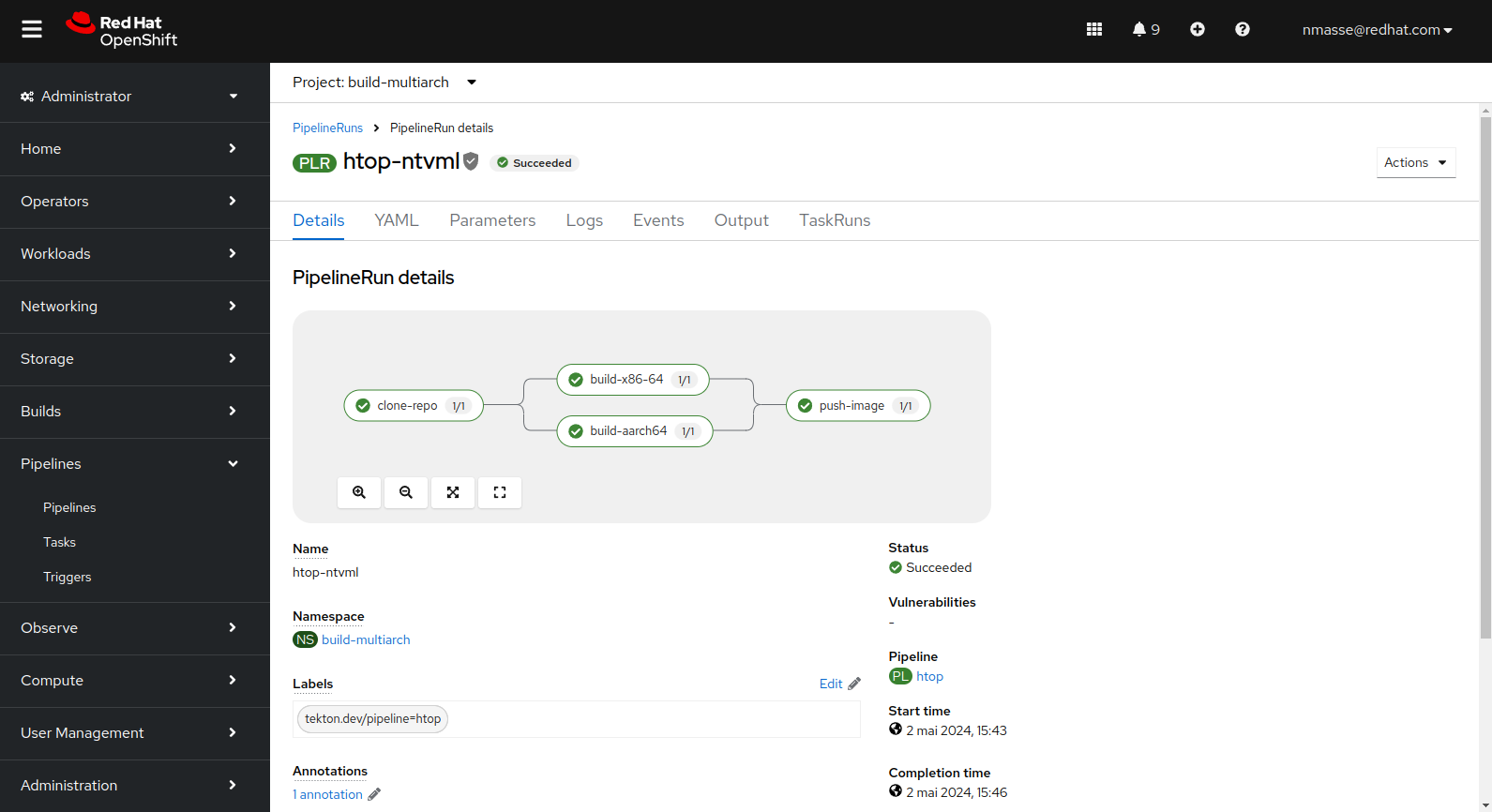 Console OpenShift montrant l'exécution du pipeline Tekton multi-architecture (Containerfile construisant une image de conteneur de l'utilitaire `htop`).